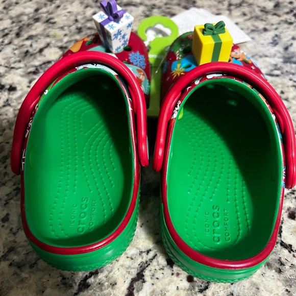 Brand Neww Toddler Disney Crocs c9 - Picture 2 of 4